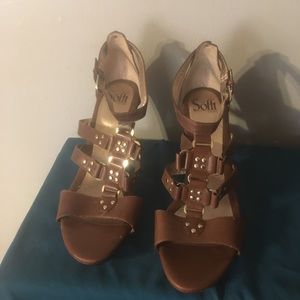 🥳Sofft Brown High Heels